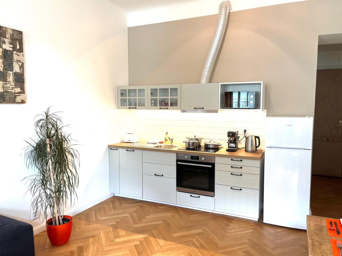 Amazing Apartment Zborovska Prag Exterior foto