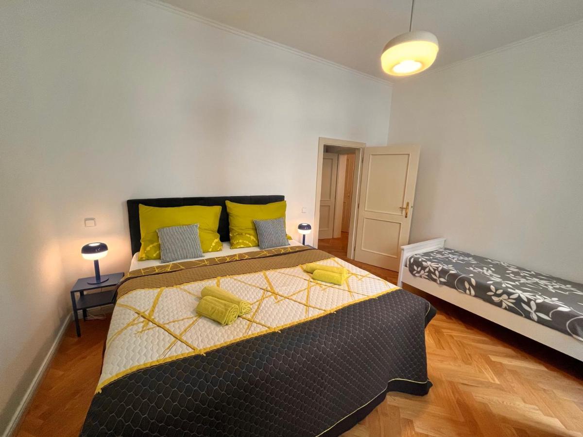 Amazing Apartment Zborovska Prag Exterior foto